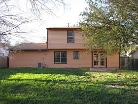 3rd image of 5606 Wood Oak