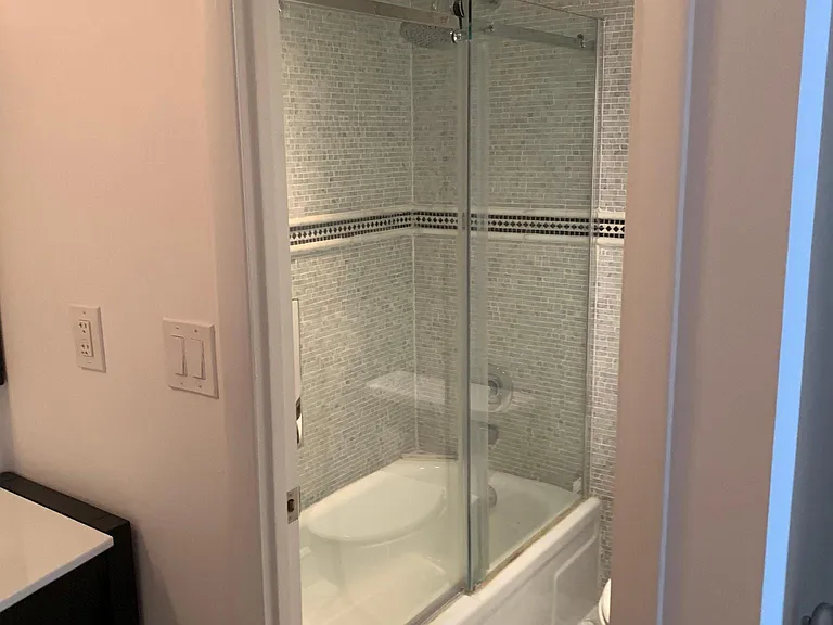 Master bath tub