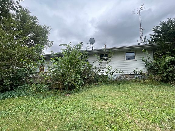 4th image of 202 S Cider St