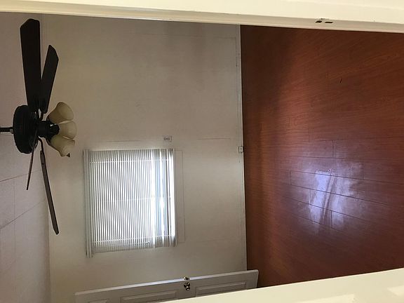 5th image of 2322 Florencita Ave