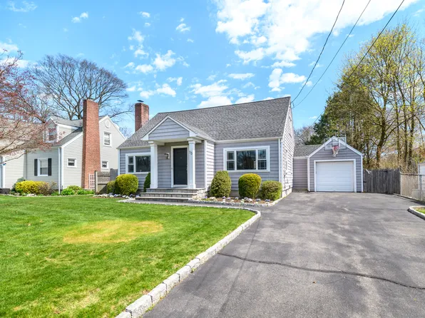 13 Kane Avenue, Stamford, CT 06905