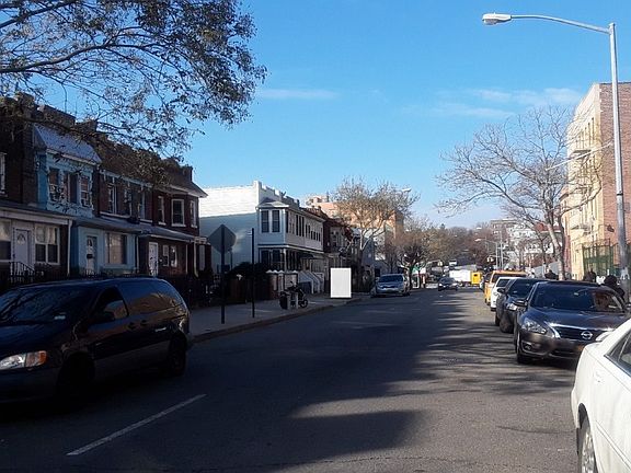 4th image of 8848 162nd St