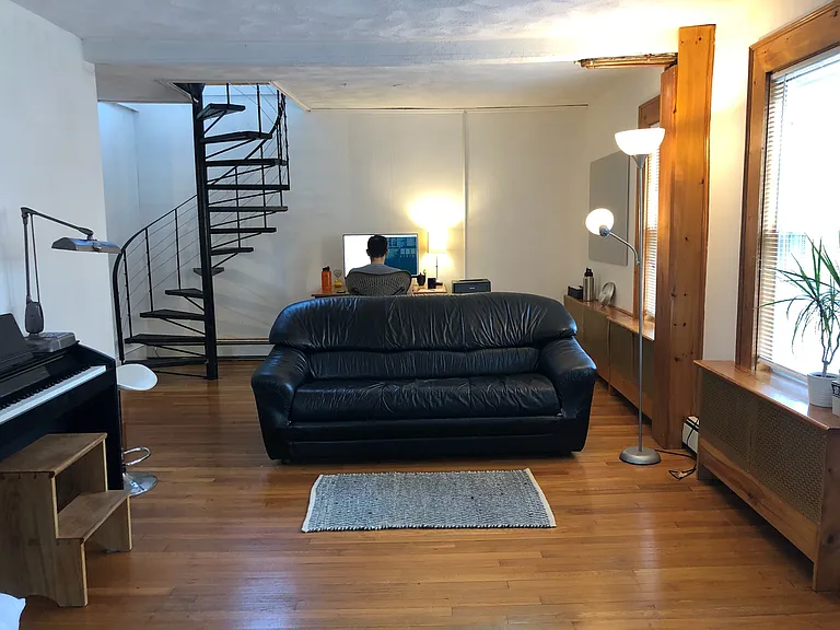 12 Oakland Rd #2 — Photo 3