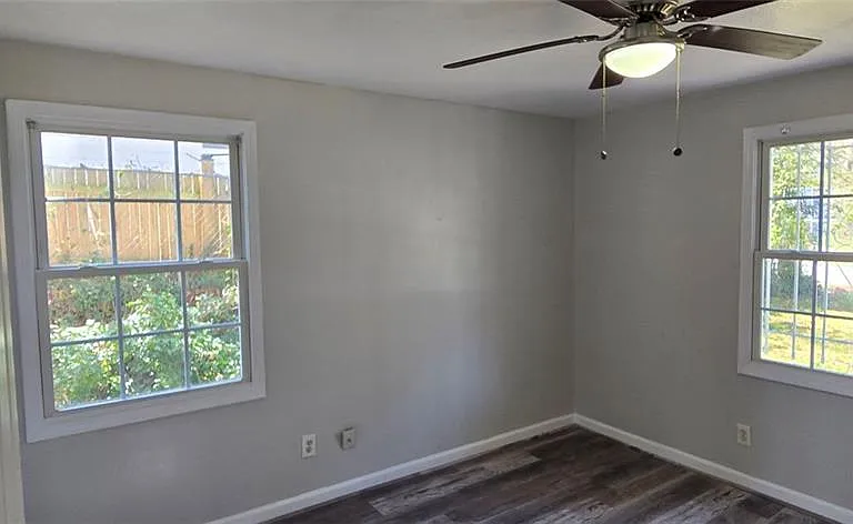 1280 Elizabeth Ave SW — Photo 6