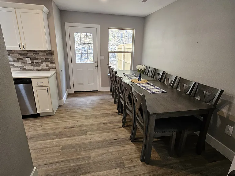 20 Lakeshore Dr #A — Photo 7