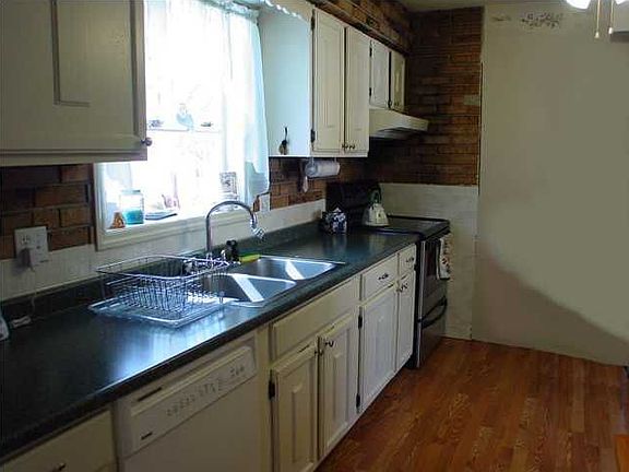Updated Eat In Kitchen