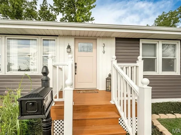 319 Wood St, O'Fallon, MO 63366