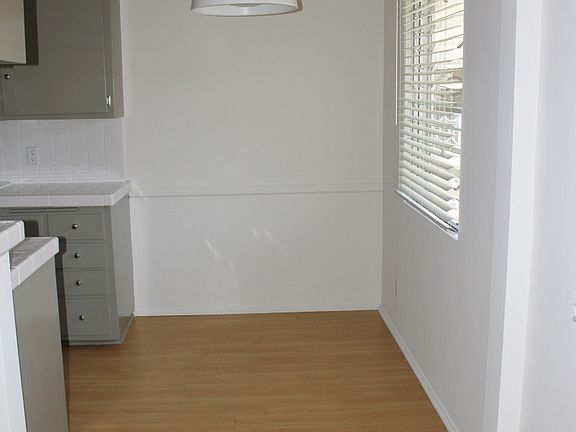 4th image of 1439 S Saltair Ave APT 10