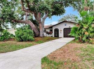 22121 Rochester Ave, Pt Charlotte, FL 33952