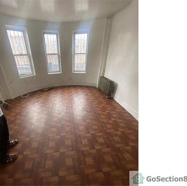 2nd image of 870 E 163rd St #1