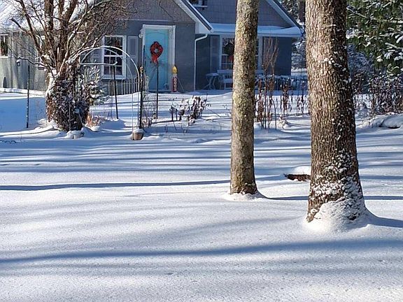 3rd image of 5584 Gillingham Rd