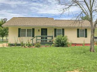 966 E Highway 25 #70, Dandridge, TN 37725