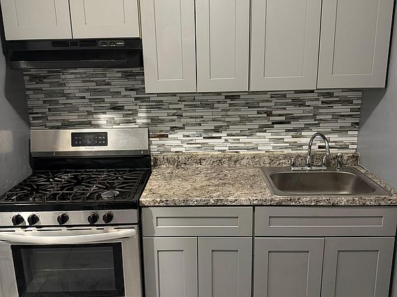 5th image of 160 Grumman Ave #104