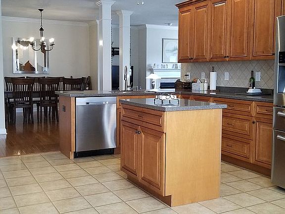 4th image of 32 Townsend Way