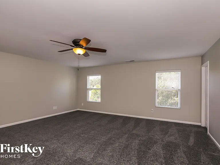 7347 Lamplighter Close Dr — Photo 9