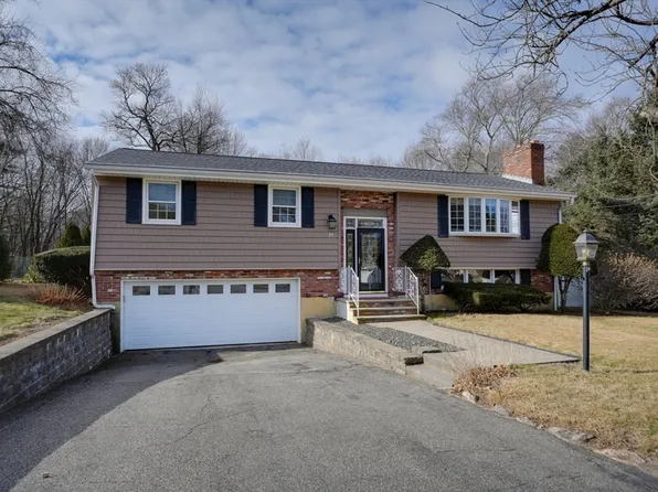 20 Spring Valley Rd, Burlington, MA 01803