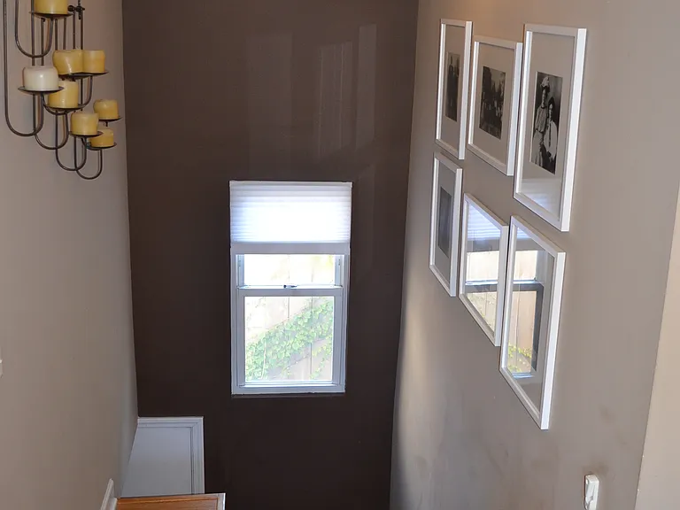 1820 N Marshfield Ave — Photo 10
