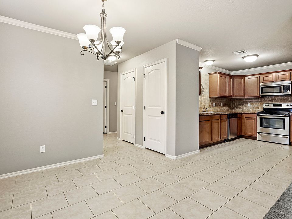 Nook into kitchen