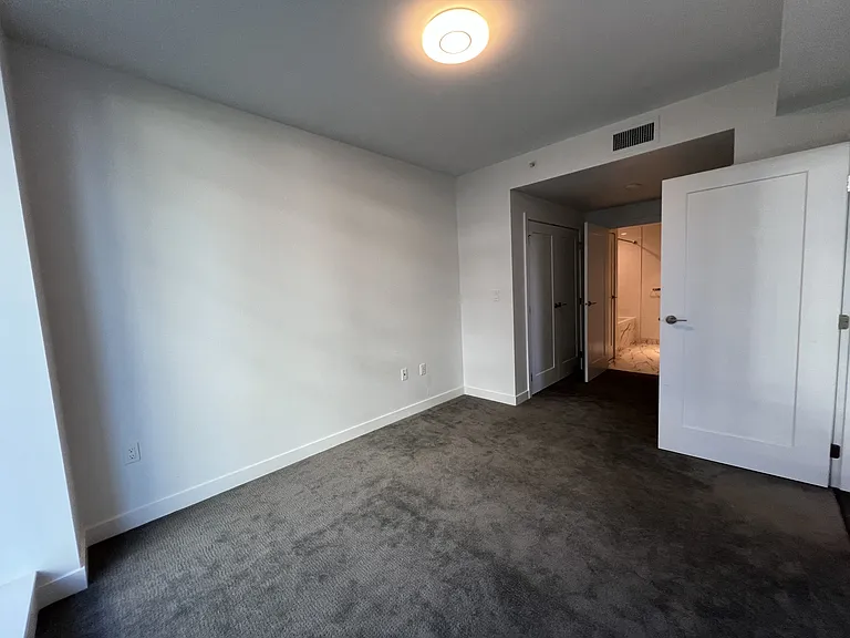 3200 Corvette Way #606 — Photo 10