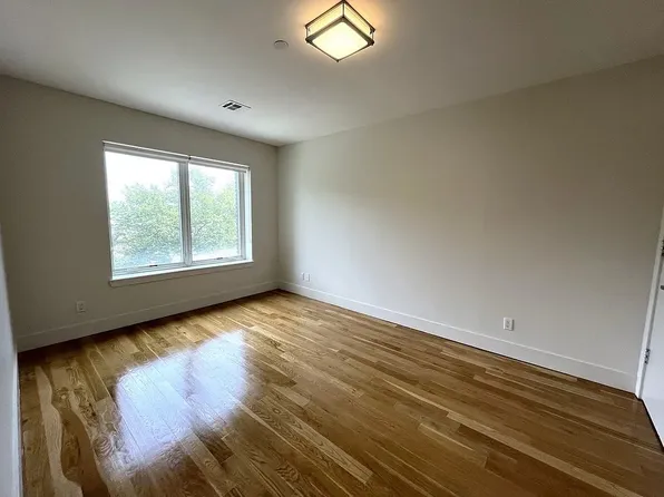 1704 Ocean Avenue image 5 of 10