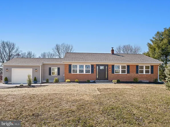 6 Madrigal Dr, Newark, DE 19702
