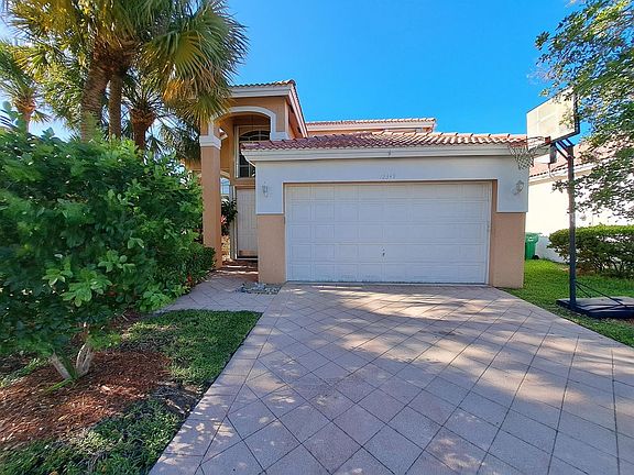 3rd image of 12349 NW 53rd St