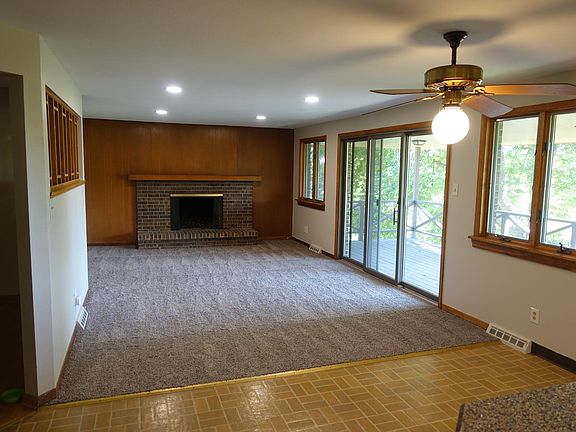 4th image of 8262 W 70th Pl