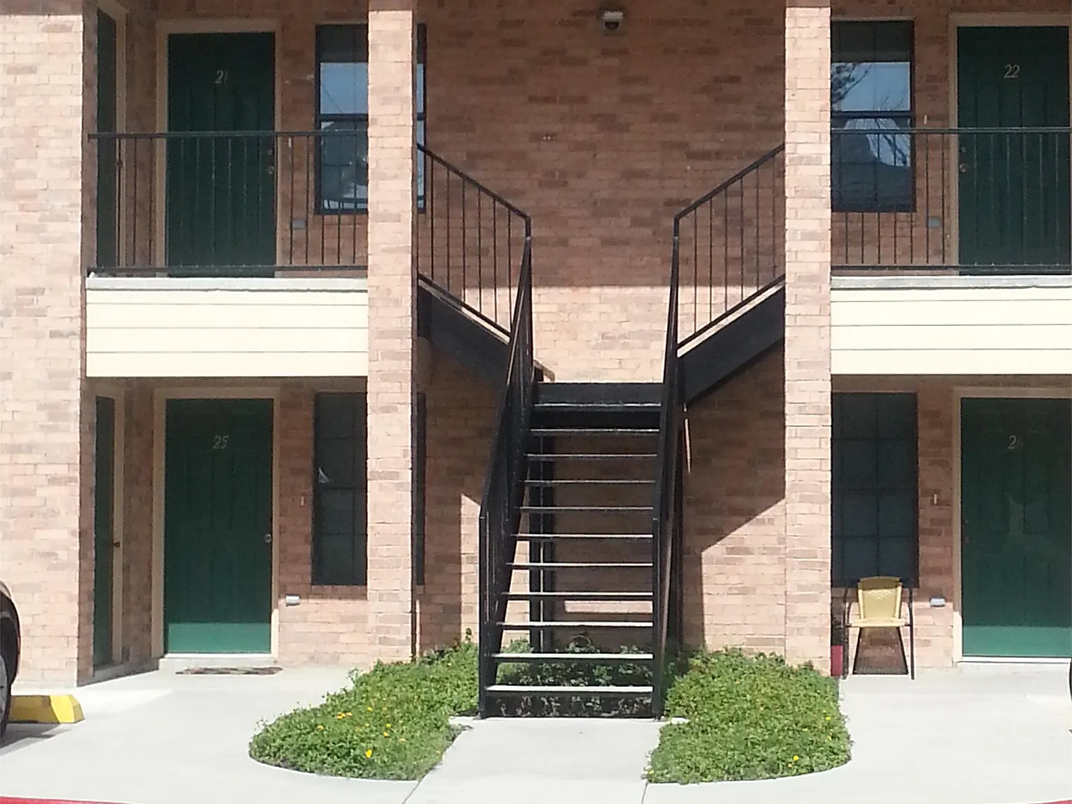 Lantana Apartments - 42 — Photo 2