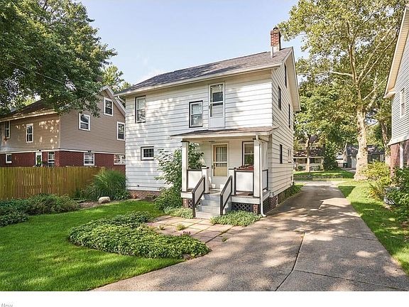 3rd image of 1737 E Cuyahoga Falls Ave
