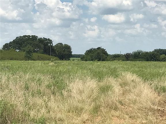 3rd image of 2202 County Road 495