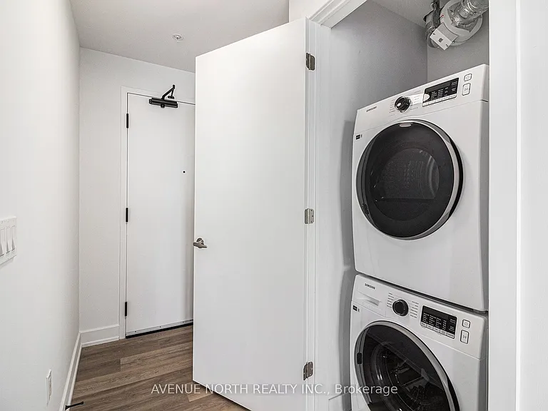 280 Montgomery St #1703 — Photo 11
