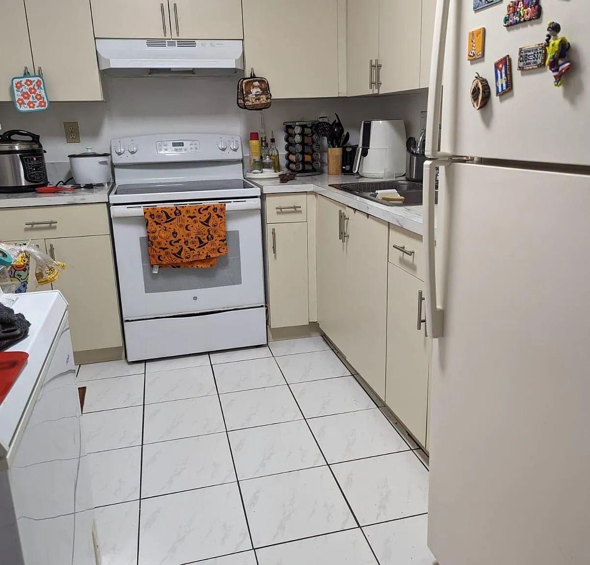 2 bed, 1000 sqft, $2,000 — Photo 2