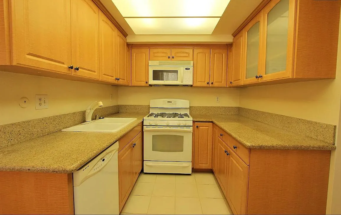2 bed, 2.5 bath, 1416 sqft, $3,495 — Photo 4