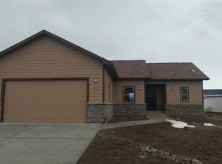 412 Alta Lakes Ave, Montrose, CO 81403