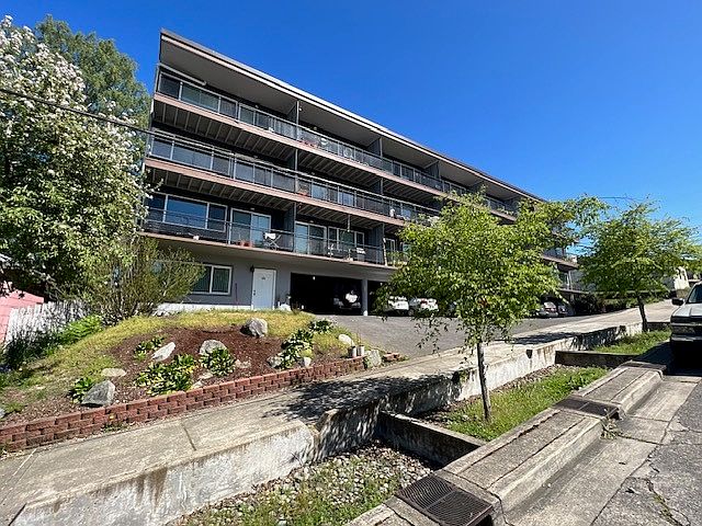 1st image of 1104 Pacific Ave #11346718