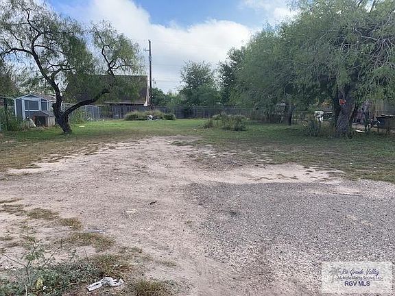 5th image of 1128 Crockett Ave