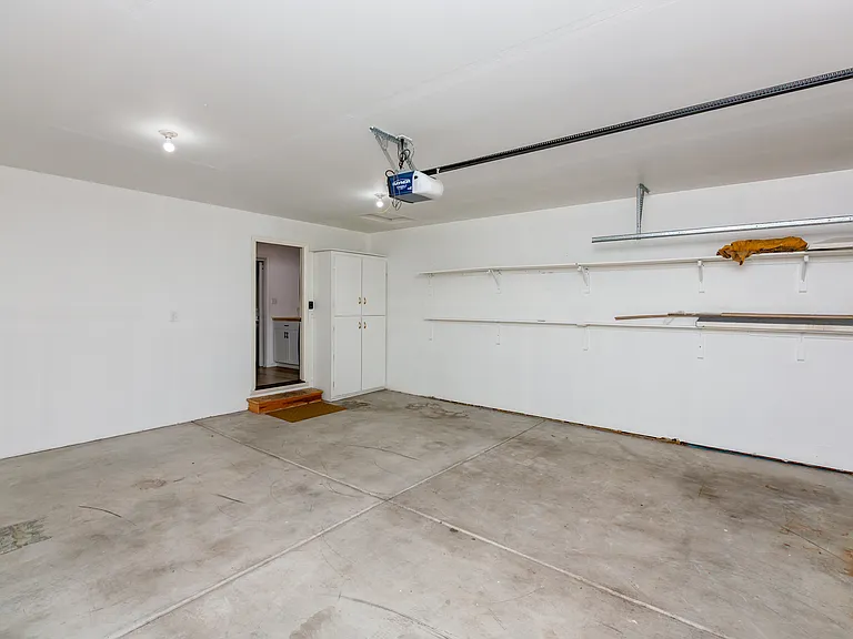 528 Park Ridge Ct — Photo 67