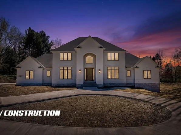 5084 Neptune Oval, Solon, OH 44139