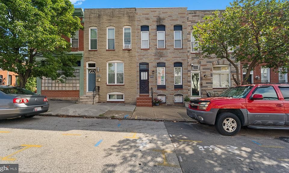 1st image of 905 S East Ave