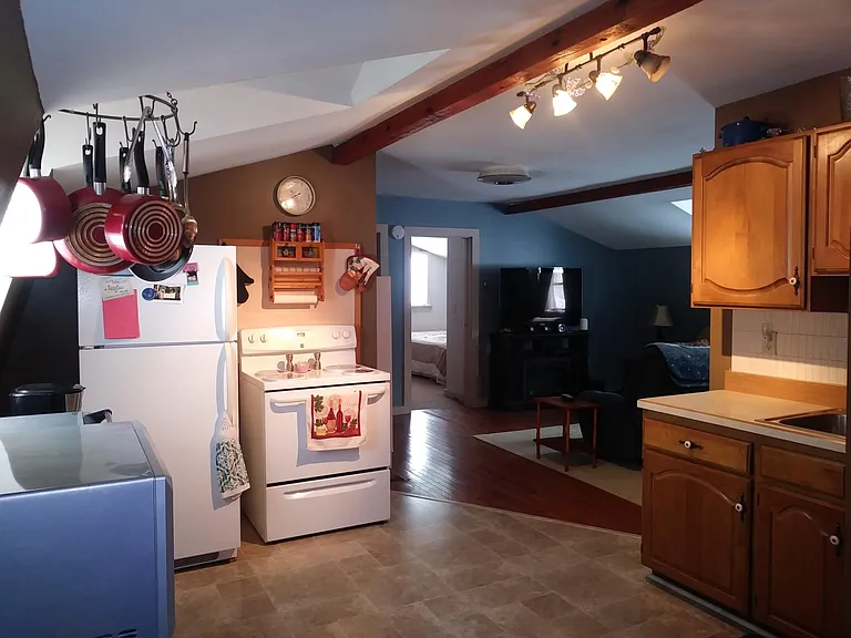 853 Rice Rd — Photo 2