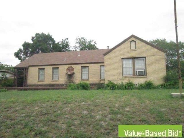 1st image of 3321 Meadowbrook Dr
