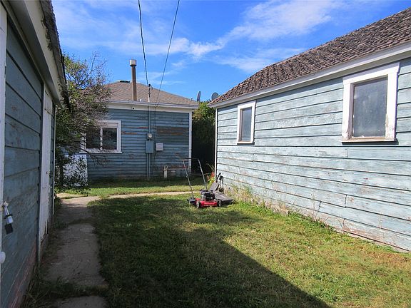 5th image of 1108 Nevada Ave