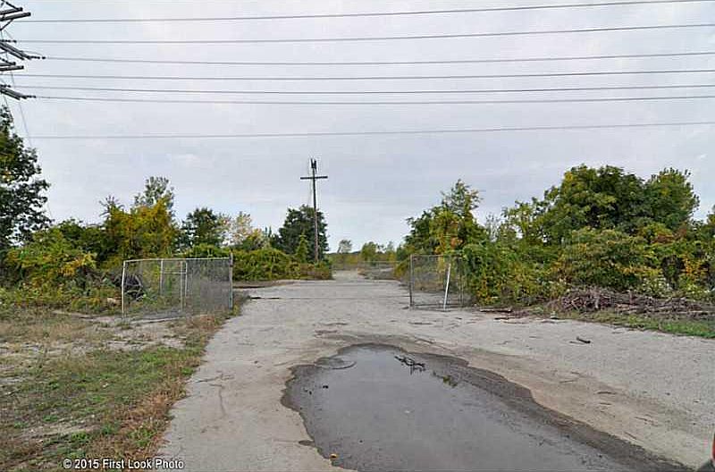 1st image of 300 Bourne Ave