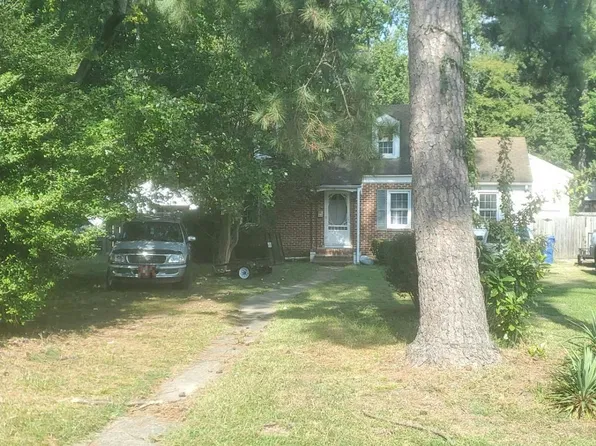 15 Sunset Rd, Newport News, VA 23606
