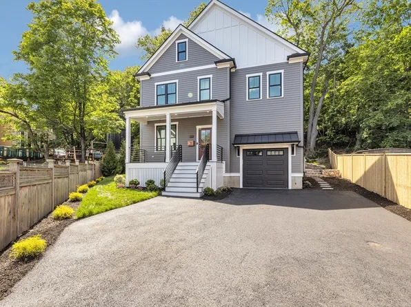659 South St, Boston, MA 02131