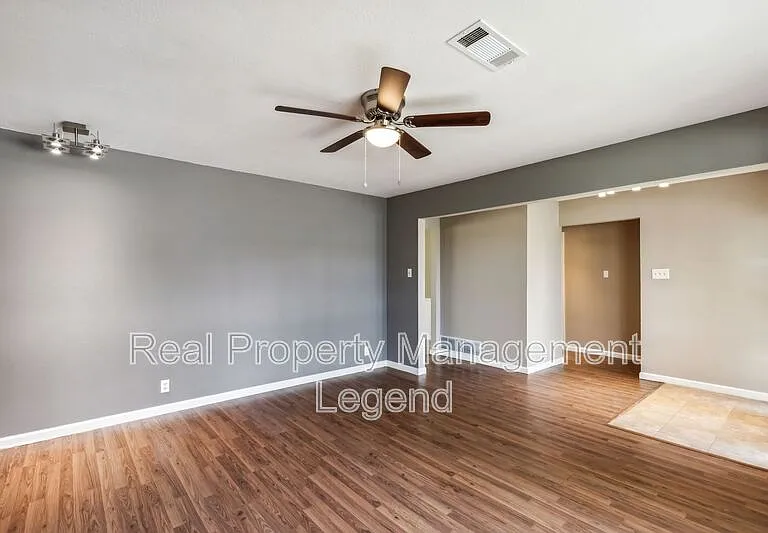 13425 Janwood Ln — Photo 22