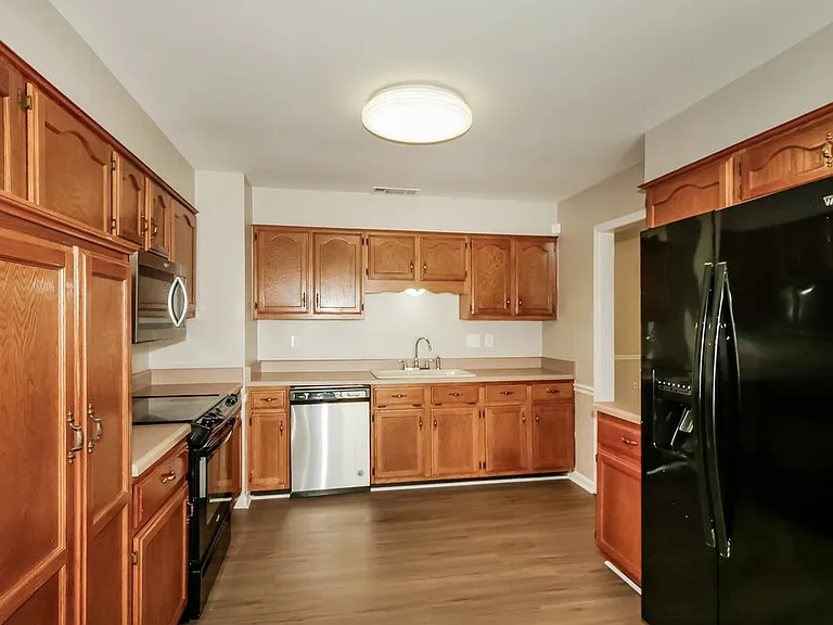 7481 Gingerhill Ln — Photo 7