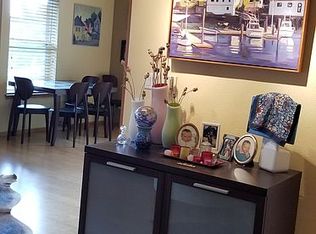 800 Hiawatha Pl S APT C, Seattle, WA 98144