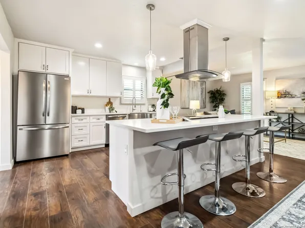 124 Harmon, San Antonio, TX 78209