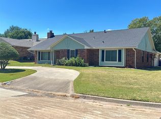 1905 Chandler Cir, Shawnee, OK 74801